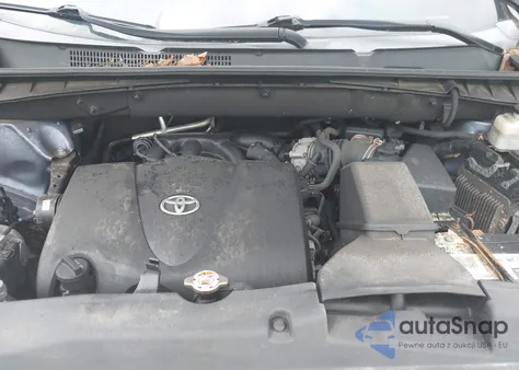 2018 Toyota Highlander Le из США, поврежденный, VIN 5TDBZRFH8JS875311